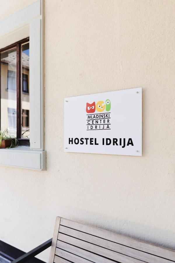 Hostel Idrija Luaran gambar