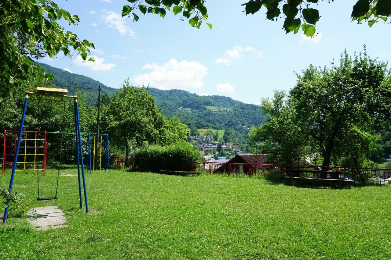 Hostel Idrija Luaran gambar