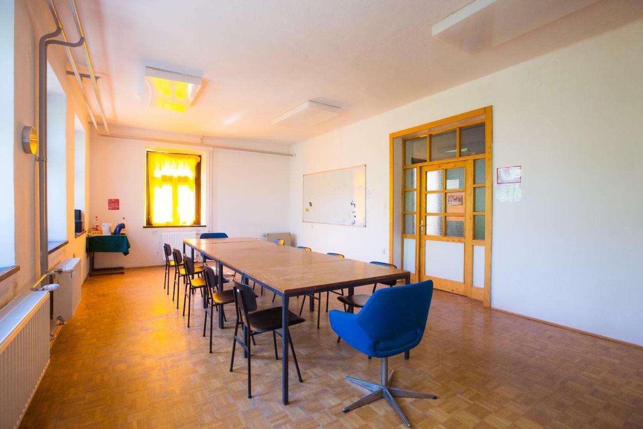 Hostel Idrija Luaran gambar